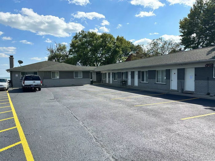Lakeview Motel (OYO Hotel Lakeview) - Real Estate Photos